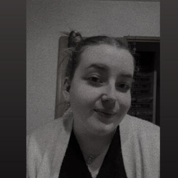 Babysitter in Lailly-en-Val: Ambre