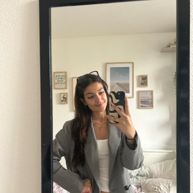 Babysitter in Fontenay-le-Fleury: Fabiana