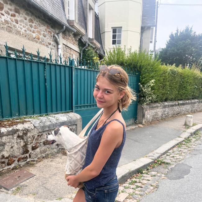 Babysitter in Paris: Diane
