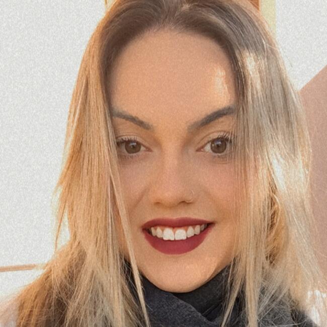 Babysitter in Francisco Beltrão: Isadora Gunther