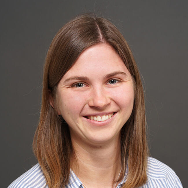 Baby-sitter in Freienbach: Naemi