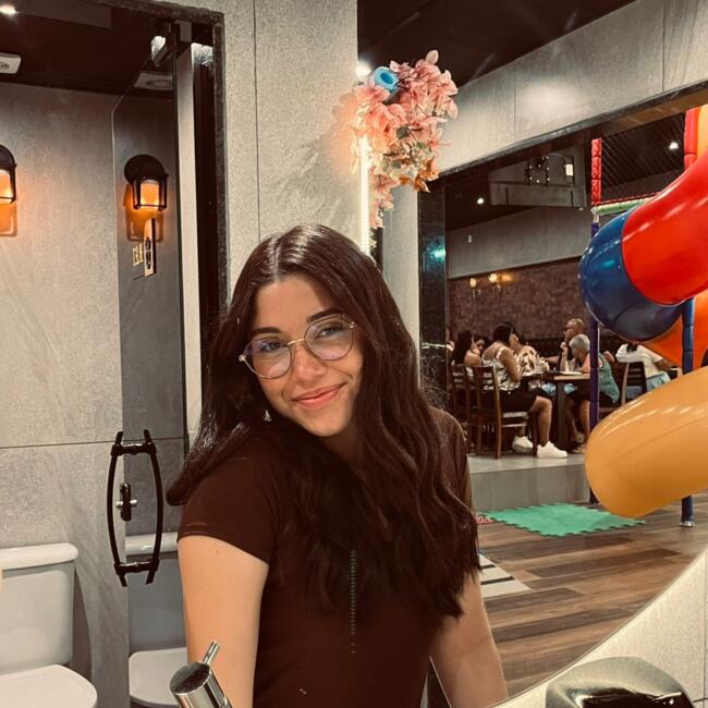 Babá em São João de Meriti: Giovanna