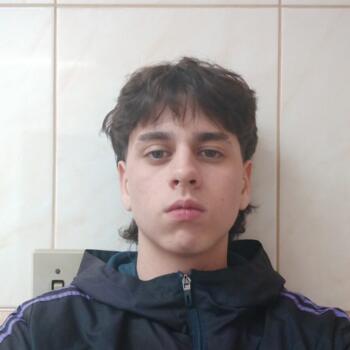 Babysitter in Santos: Diego