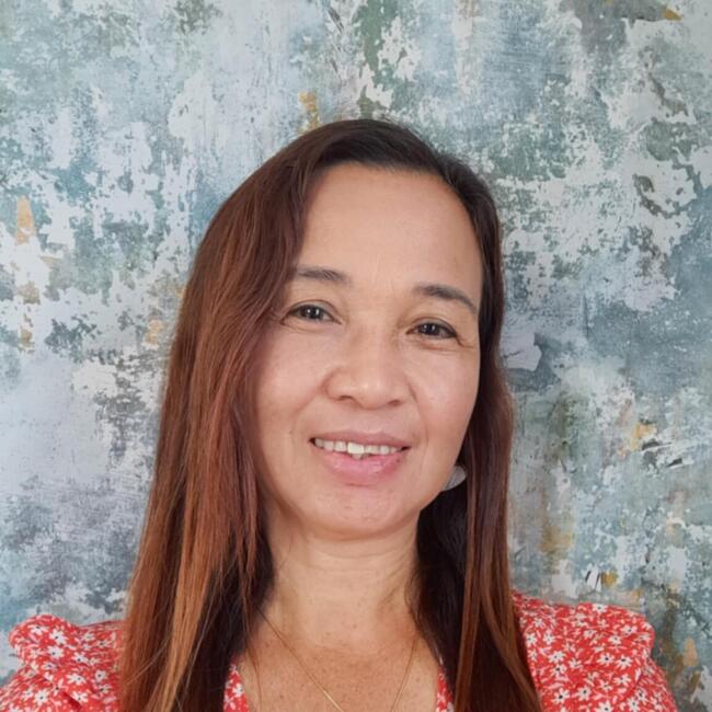 Babysitter in Calais: Jevelyne Calago