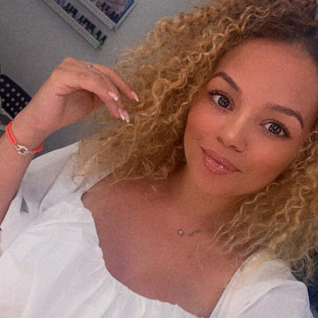 Babysitter in Longeville-lès-Metz: Celia