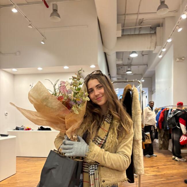 Babysitter in Key Biscayne: Ella