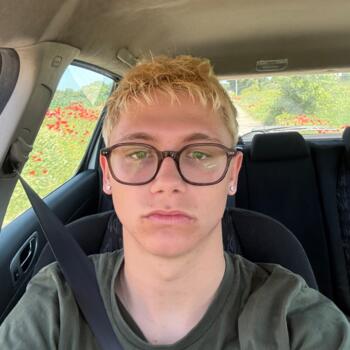 Babysitter in Lunel: Lucas