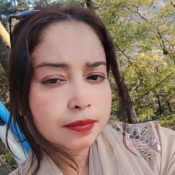 Babysitter in Ghaziabad: Nazya