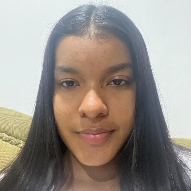 Niñera en Santa Marta: VALENTINA