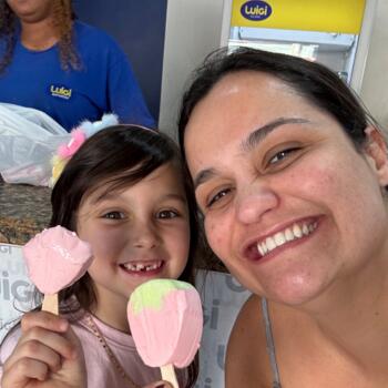 Emprego de babá em Guarapari: emprego de babá Carla