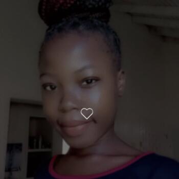 Babysitter in Savanna-la-Mar: Roneca