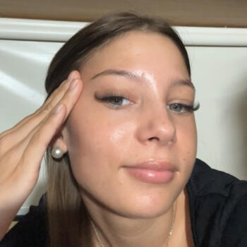 Babysitter in Bassens: Mainess