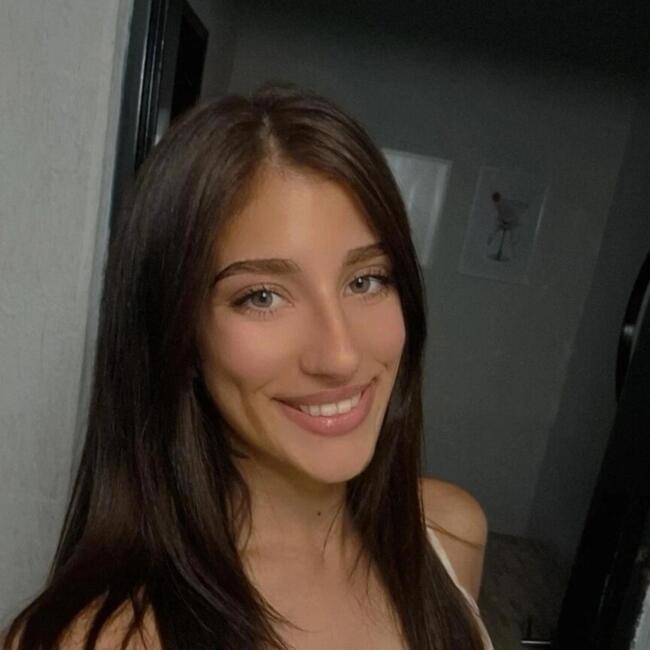 Babysitter in Buenos Aires: Milagros