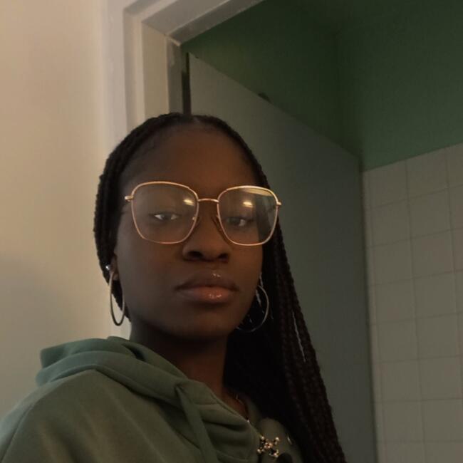 Babysitter in Coulommiers: Lilly-Agnès