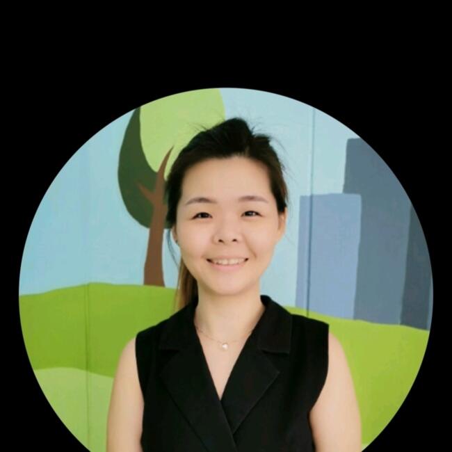 Babysitter in Singapore Island: Tracy