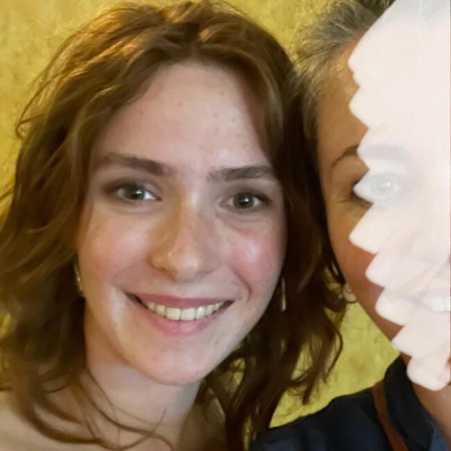 Babysitter in Newcastle: Violet