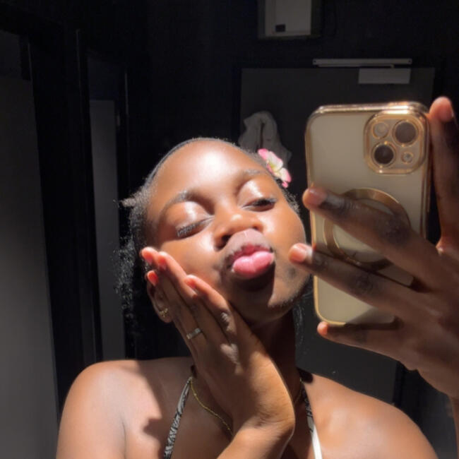 جليسة أطفال في رباط: Raïna grace