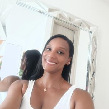 Babysitter in Santiago de Cali: Maria Valencia