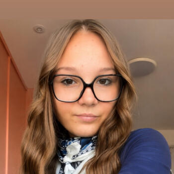 Babysitter in Faches-Thumesnil: Helena