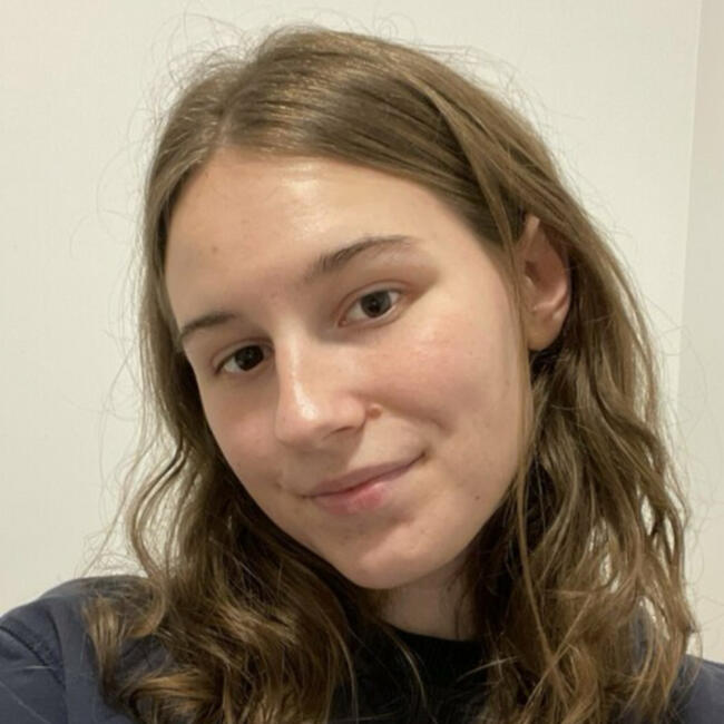 Babysitter in Annecy: Jane