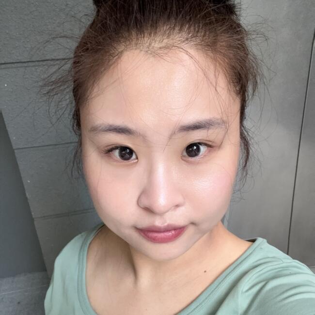 Babysitting job in Singapore: Nicole