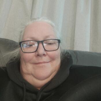 Babysitter in Christchurch: Sharon