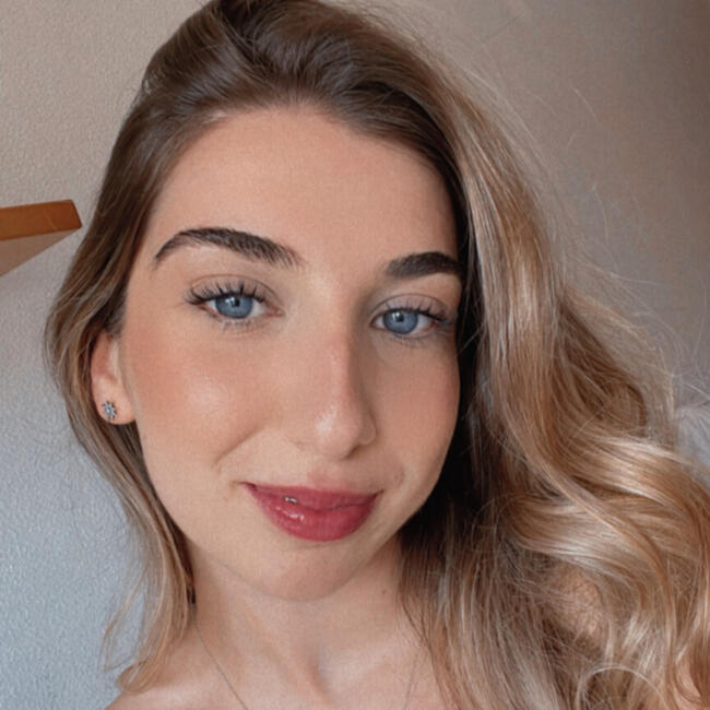 Babysitter in Rouen: Carolina Gomes