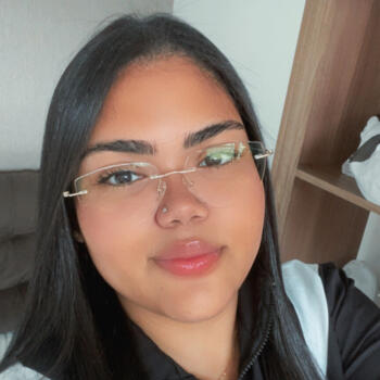 Babá em Hortolândia: Thaís