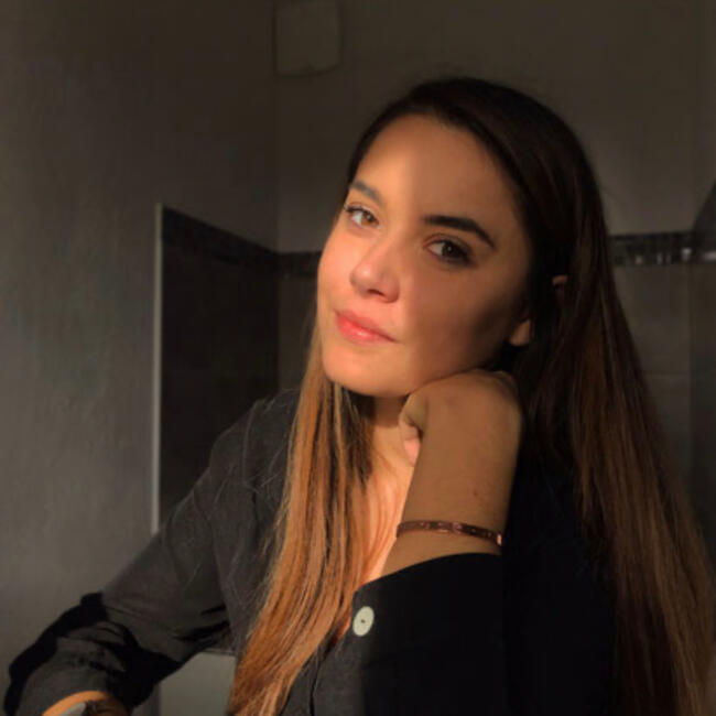Baby-sitter in Plouvorn: Marie