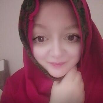 جليسة أطفال مكة المكرمة: Aisha