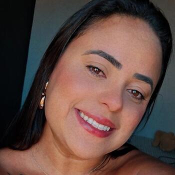 Babá em Juiz de Fora: Naiara