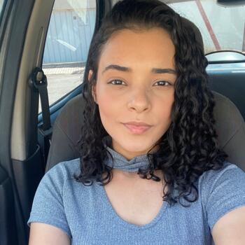 Emprego de babá em Goiânia: emprego de babá Kelly