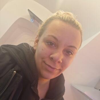 Dadilja u Samobor: Larissa