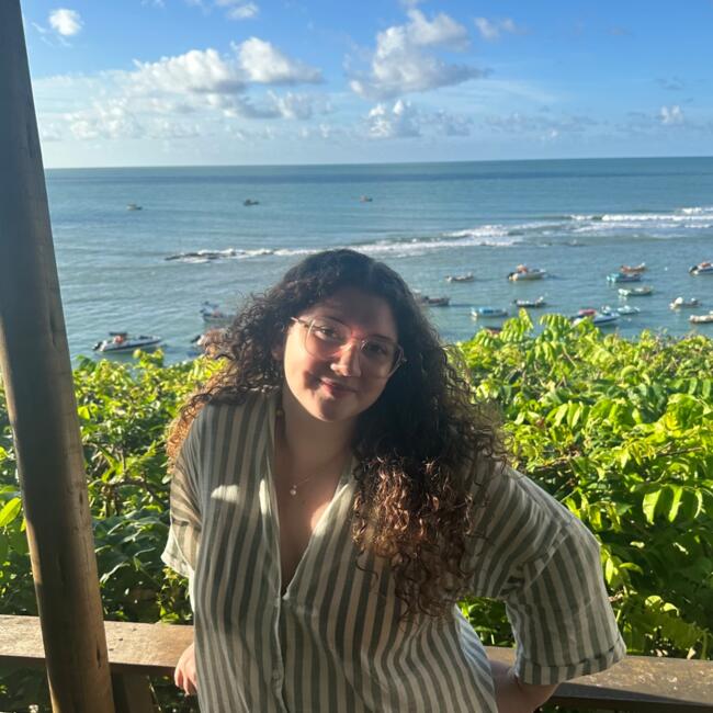 Babysitter in Pessac: Laure