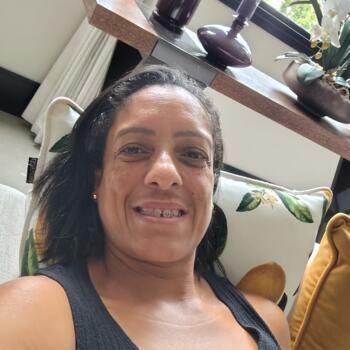 Babysitter in Indaiatuba: Vanessa