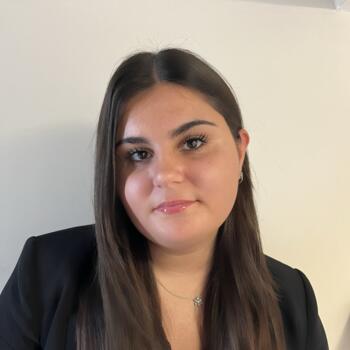 Babysitter in Saint-Paul-et-Valmalle: Louane