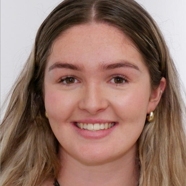 Babysitter in Dunedin: Rylee