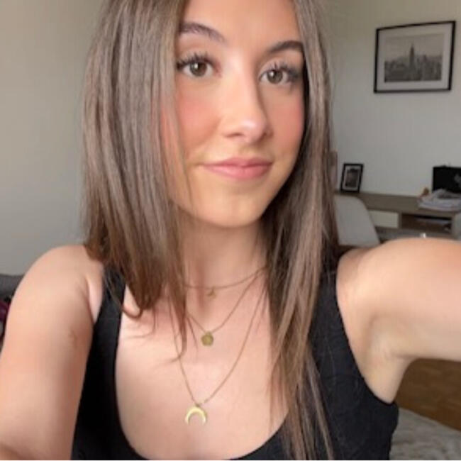 Babysitter in Tinlot: Charlotte