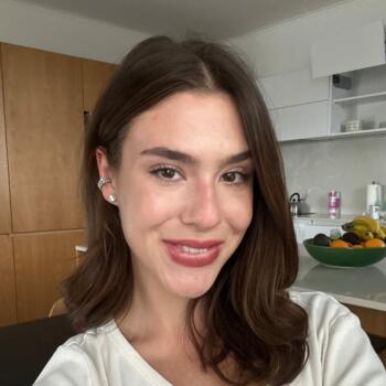 Baby-sitter in Tsawwassen: Sabina