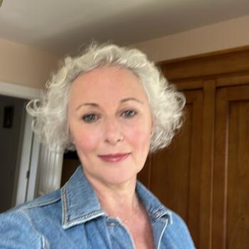 Babysitter in Moira: Claire