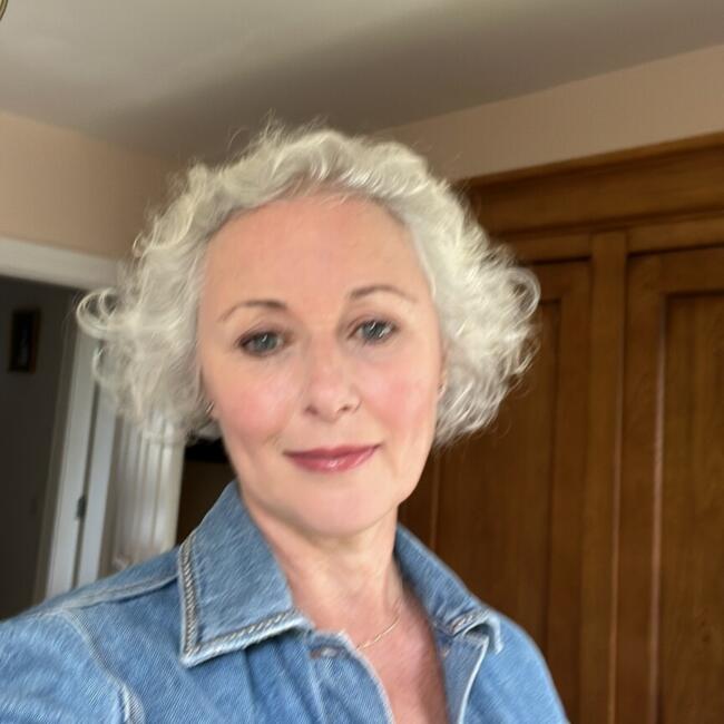 Babysitter in Moira: Claire