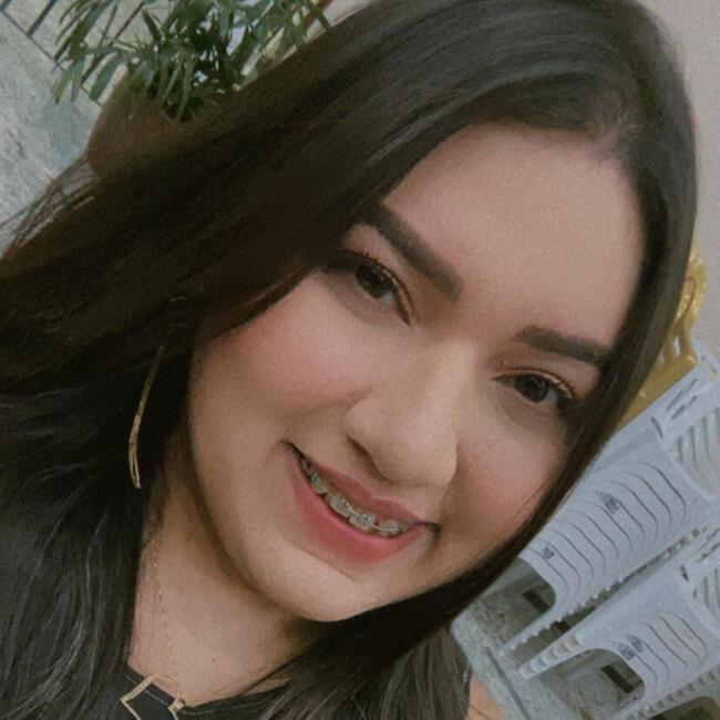 Babysitter em Curitiba: KARINE