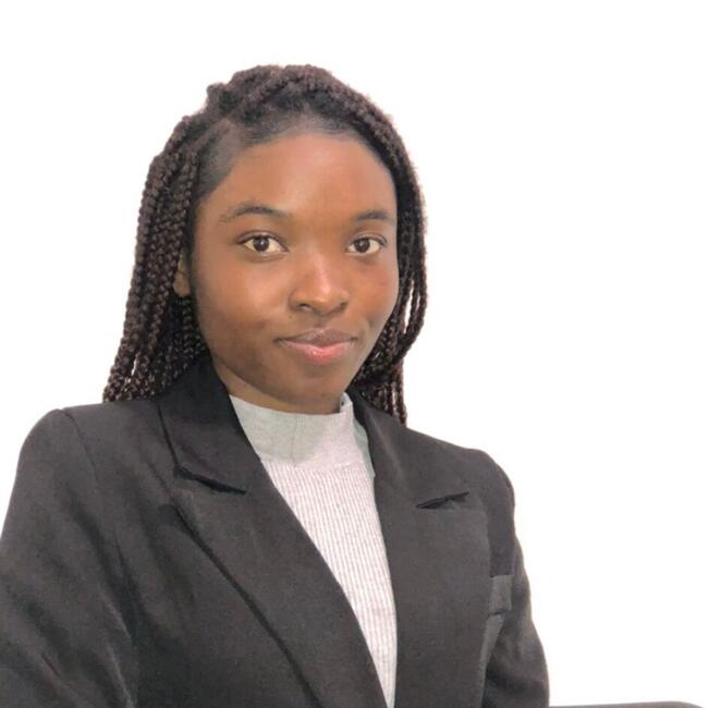 Babysitter in Paris: Christella