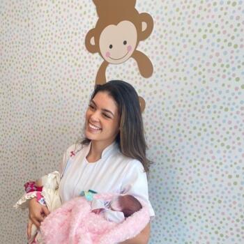 Babysitter in Contagem: Ana