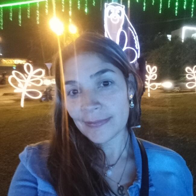 Babysitter in Villamaría: Paula