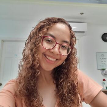 Niñera en Santa Tecla: Hazel Jazmin