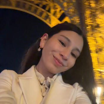 Babysitter in Paris: Rosa Luz