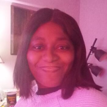 Nanny in Winnipeg: Lola