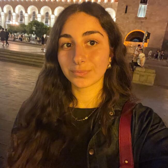 Babysitter in Thessaloniki: Όλγα