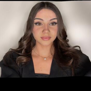 Babysitter in Saint-Jean-de-Maurienne: Aurélie